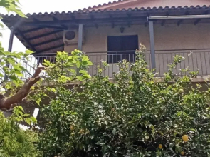 Nikos Holidays House