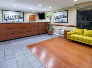 Super 8 by Wyndham Williamsburg/Historic Area