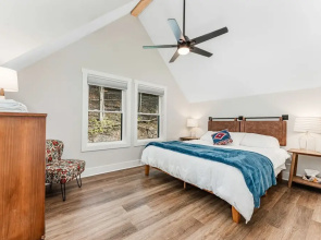New Wintervue Home With Fireplace - Pet Friendly
