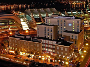 Hilton San Diego Gaslamp Quarter