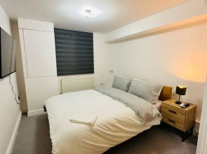 Home Away From Home- City Centre Gem