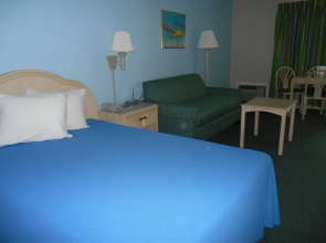 Tropical Seas Hotel