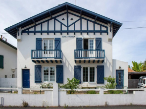 Charming 3BR Basque Home With Garden