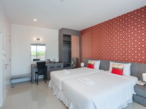 The Thames Pool Access Resort SHA+