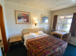 Western Hills Motel