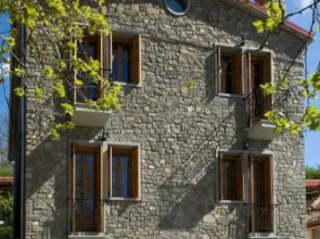 Rentinia Inn