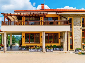 Guest House Panorama