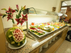 Отель Amic Miraflores