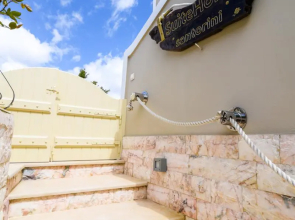 Suite Home Santorini