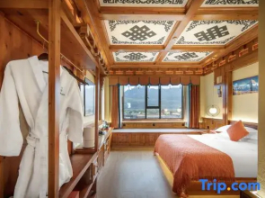 Gang Yongqu Boutique Hotel (Ganzi County Gesar King City)