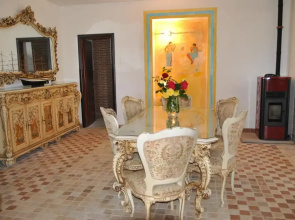 Meridiana Holiday House With Shared Swimming Pool