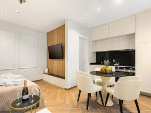 Dekaderon Lux Apartments