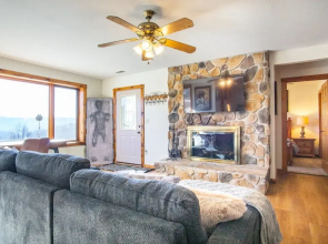 Skywalker Meadow 3 BR Home: True Retreat!