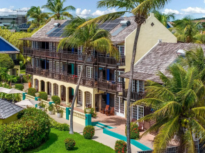 LionsDive Beach Resort