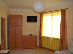 Near Citadel Apartment