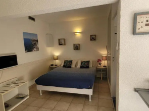 Studio situé à 20 metres de la plage d Agosta Porticcio