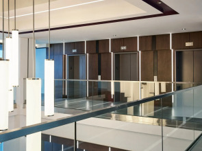 Holiday Inn Hotel & Suites Montreal Centre-ville Ouest by IHG