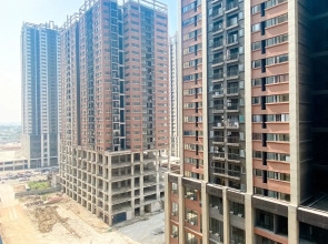 Homey And Modern 2Br At 6Th Floor Meikarta Apartment