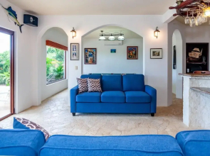 Casa Tigre - Large 7 bedroom Oceanfront Retreat Home