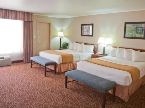 Red Arrow Inn & Suites, a Travelodge by Wyndham