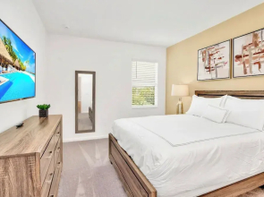 Upstay 19 Resort Home Pool HotTub Disney