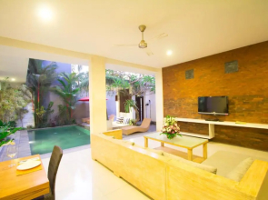 Apple Villas & Apartments