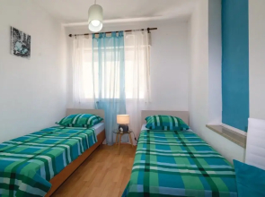 Beautiful Apartment in Zadar With 2 Bedrooms, Wifi and Outdoor Swimming Pool