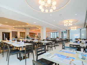 Vassos Nissi Plage Hotel & Spa