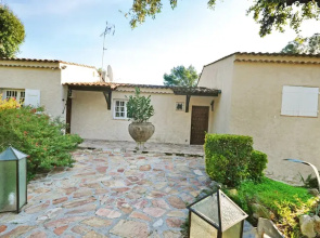 Villa With 5 Bedrooms In Antibes With Shared Pool And Enclosed Garden 1 Km From The Beach