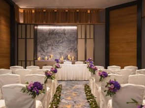 Renaissance Hong Kong Harbour View Hotel