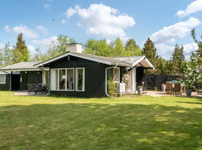 "Mitre" - 600m from the sea in Lolland, Falster and Mon