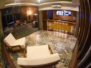 Genus Beach Hotel