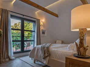 Beachfront Villa Feodora Grande