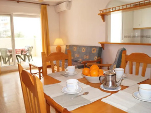 Puertomar Two Bedroom Apartment LMHR37