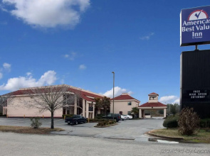 Ramada by Wyndham Bainbridge