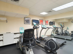 Holiday Inn Express New York City- Wall Street by IHG