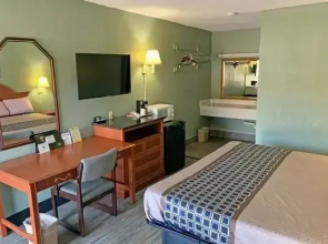 Scottish Inns Suites Dayton