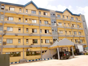 Eagleston Plaza Hotel