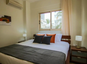 Phaedrus Living: City View Luxury Iras Flat 102