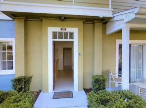 Venetian Bay 2250 - Four Bedroom Townhome