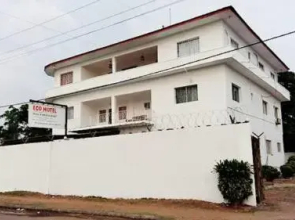 Eco-Hotel Hall & Restaurant