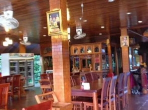 Floating Island Seafood & Resort