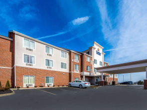 Comfort Inn & Suites Dayton North