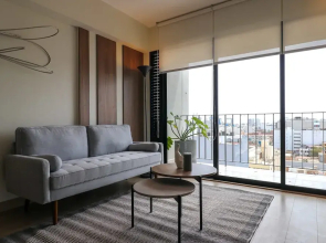 w Spectacular 2BR With Balcony in Miraflores