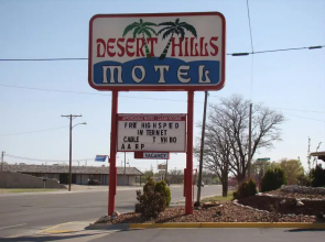 Desert Hills Motel