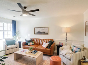 2 Blocks to Oxford Square: Ole Miss Retreat