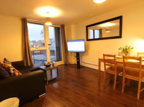 Fiveways City View Apartment