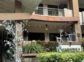 Alabang Condo by Lyre