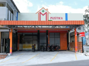 OYO 1149 Hotel Mustika