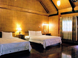 Thung Nham Hotel & Resort